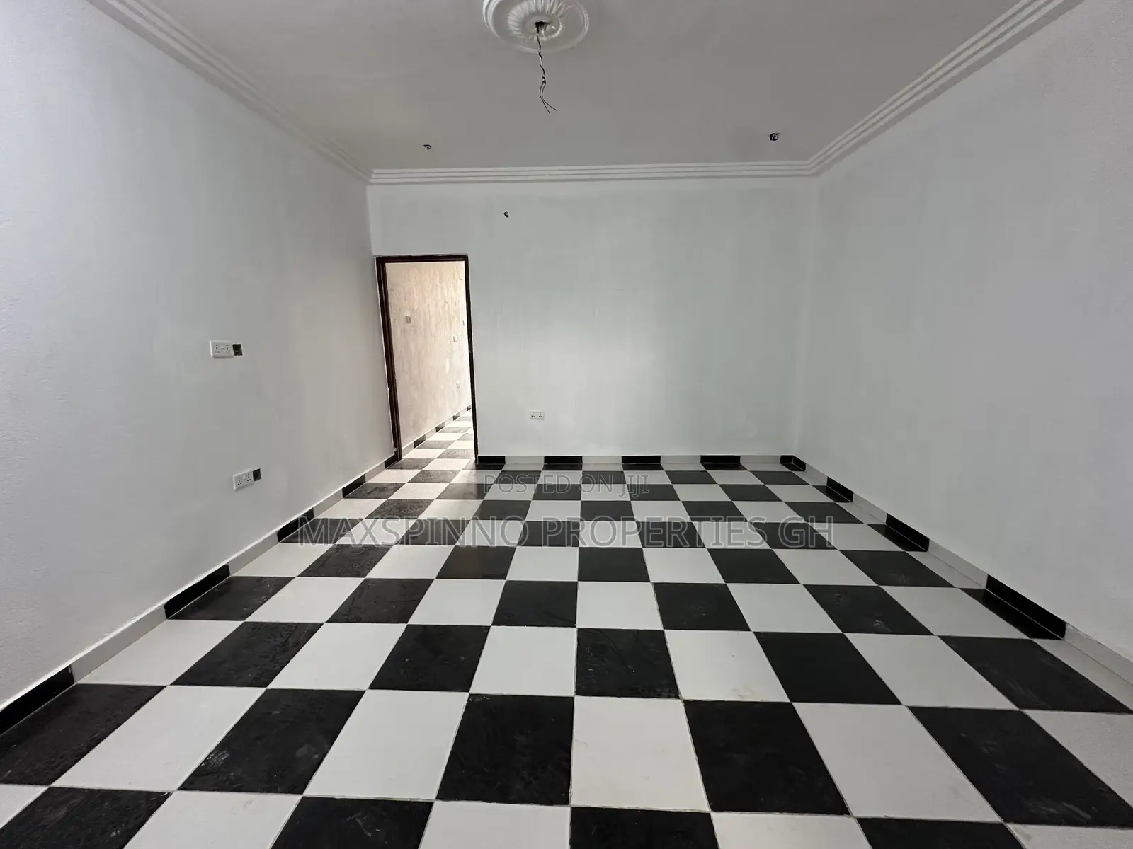 1bdrm Apartment in Maxspinno Properties, Lake Side Estate for rent