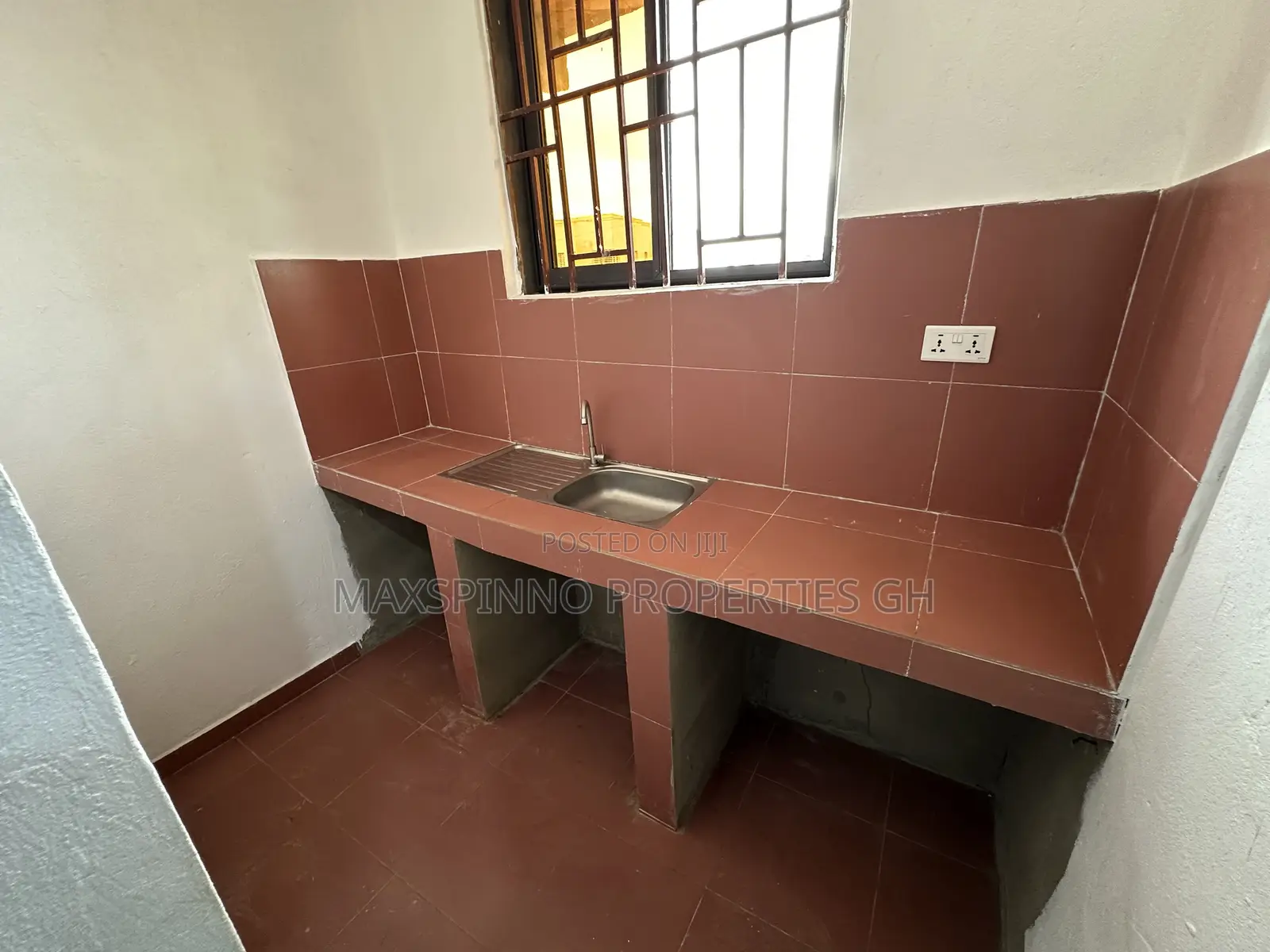 1bdrm Apartment in Maxspinno Properties, Lake Side Estate for rent