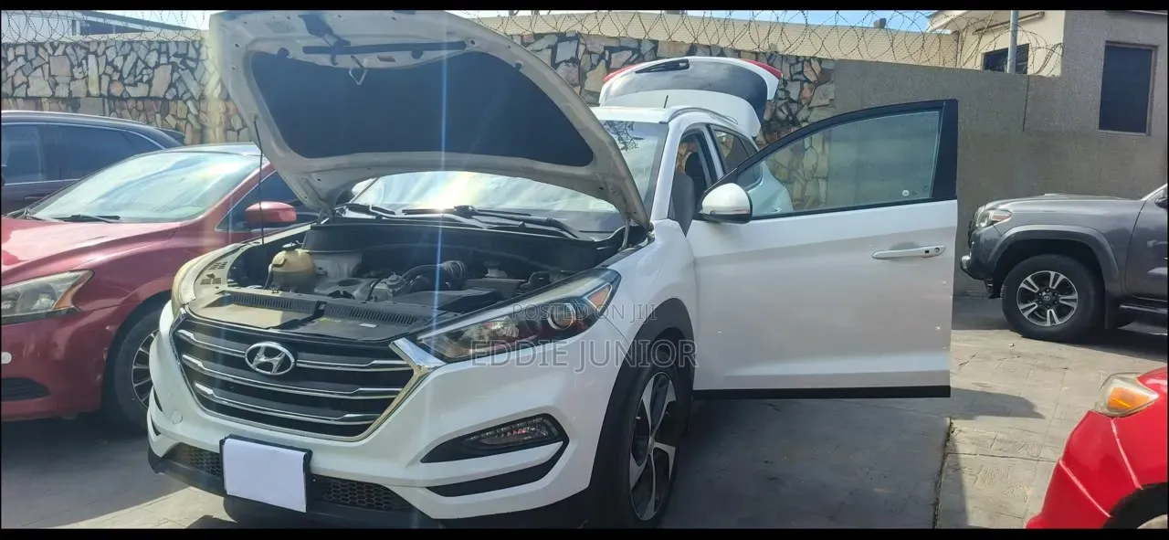 Hyundai Tucson 2017 White