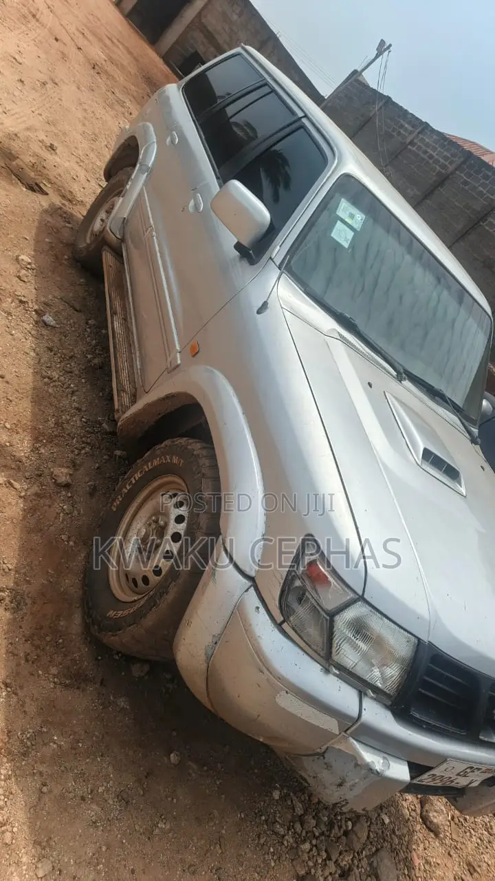 Nissan Patrol 2006 Silver