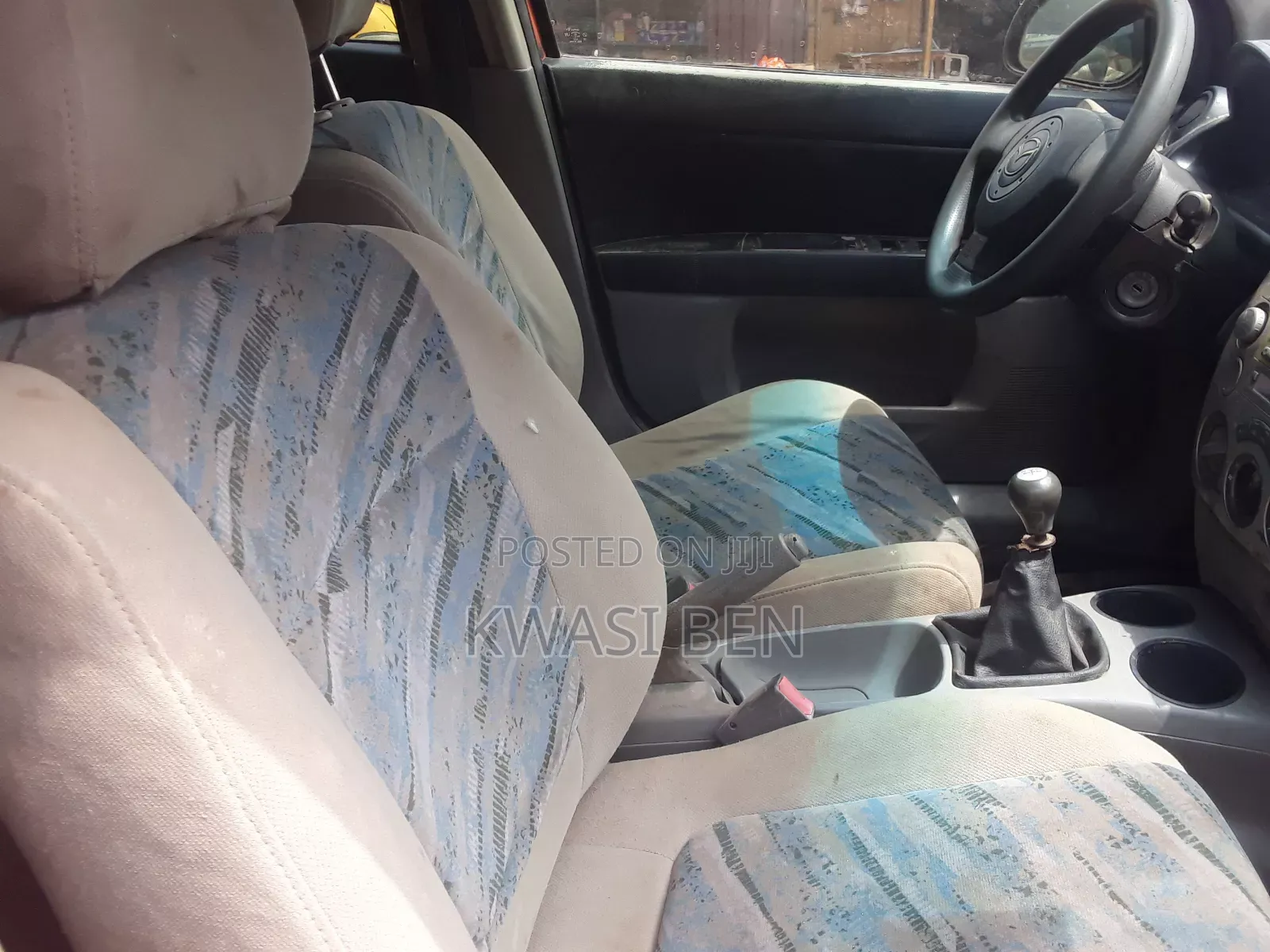 Mazda Demio 2006 Gold