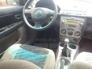Mazda Demio 2006 Gold