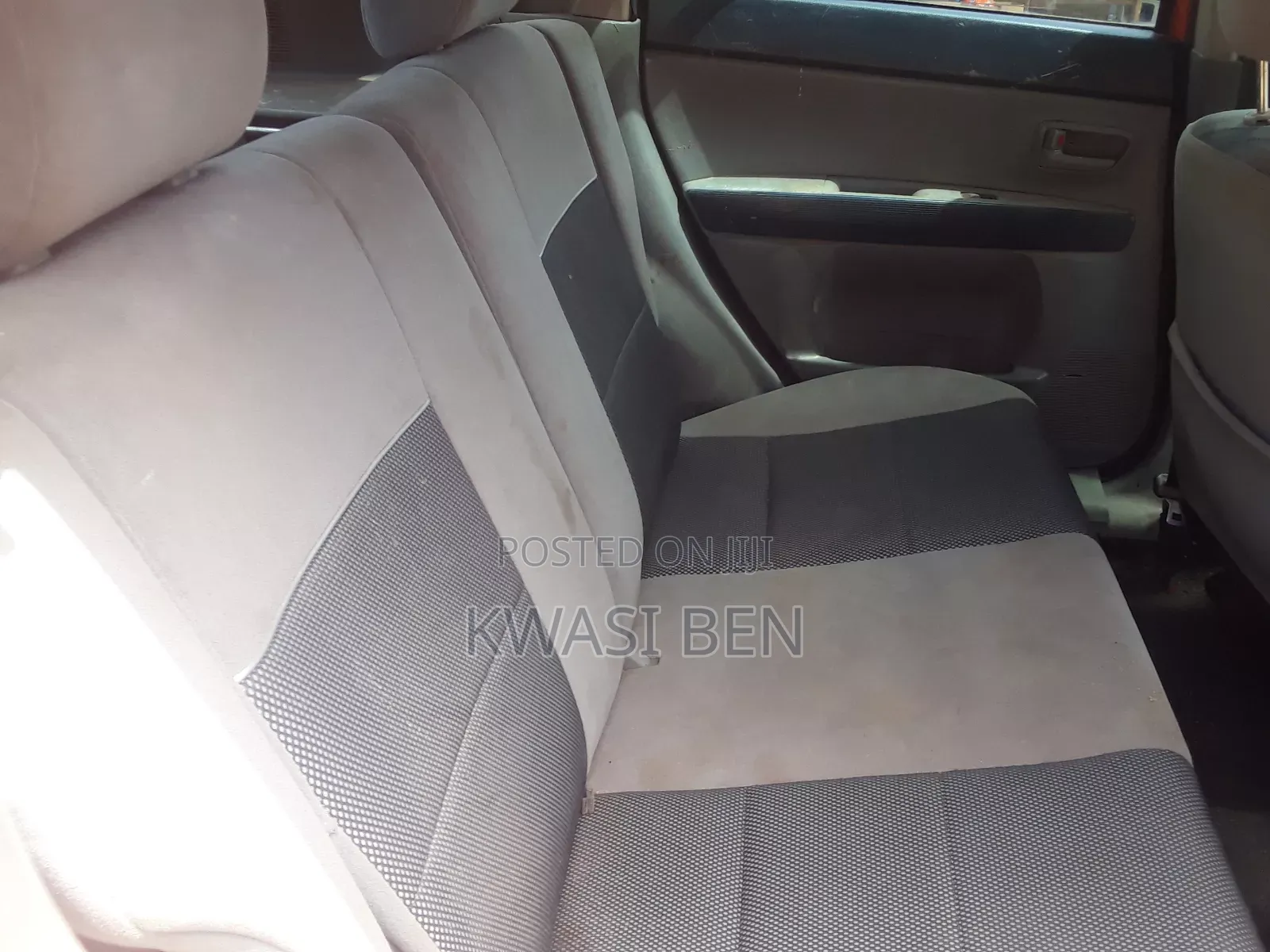Mazda Demio 2006 Gold