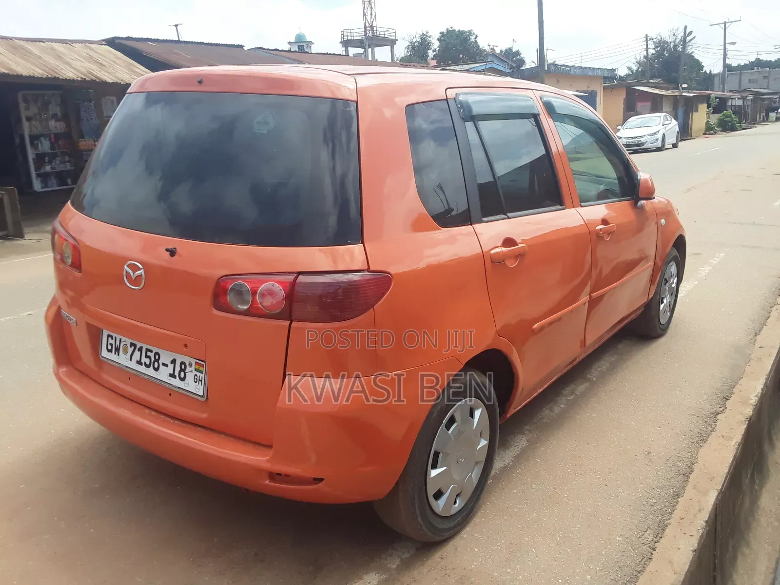 Mazda Demio 2006 Gold