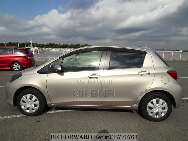 Toyota Vitz 1.0 FWD 5dr 2015 Brown