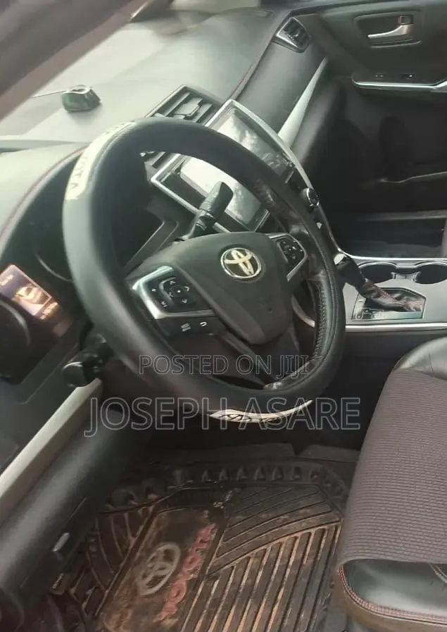 Toyota Camry 2017