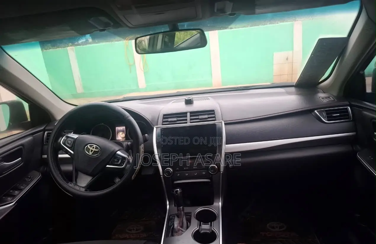 Toyota Camry 2017