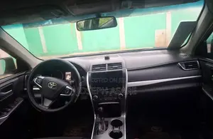 Toyota Camry 2017