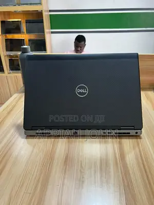 Laptop Dell Precision 7530 16GB Intel Core i7 SSD 512GB