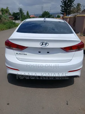 Hyundai Elantra Limited 2018 White