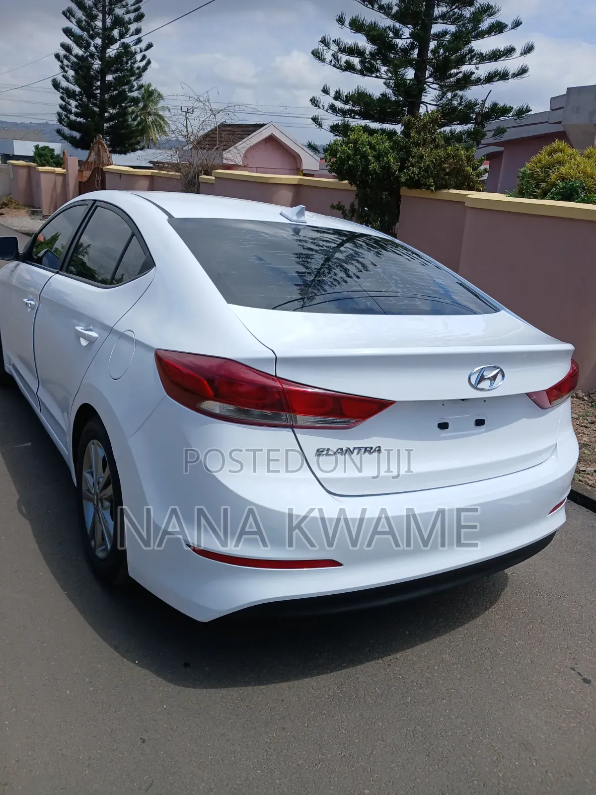 Hyundai Elantra Limited 2018 White