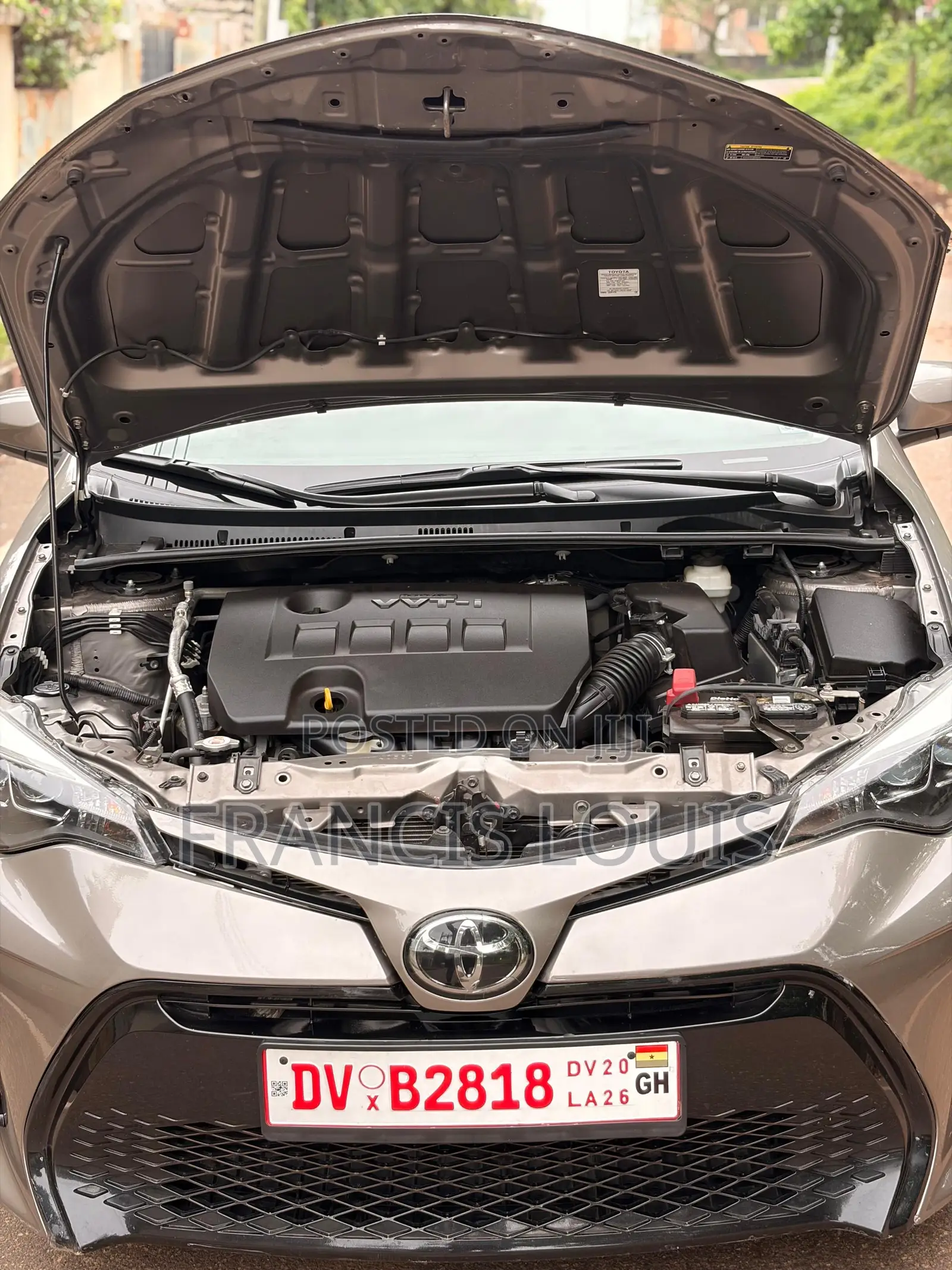 Toyota Corolla SE (1.8L 4cyl 2A) 2018 Gray