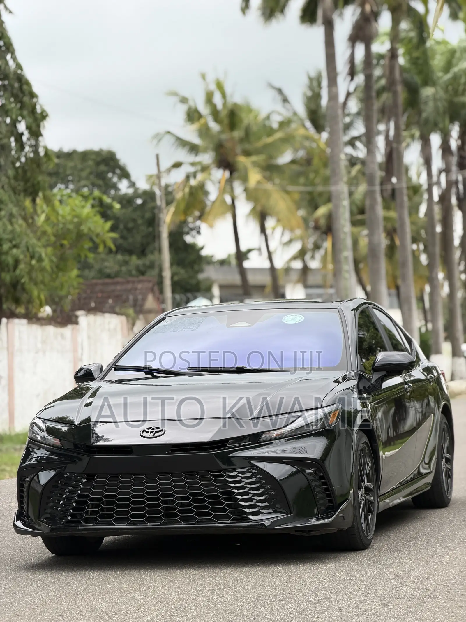 Toyota Camry SE 2025 Black
