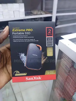 SANDISK 2TB Extreme PRO - Up to 2000mb/S - USB-C, USB 3.2 External SSD