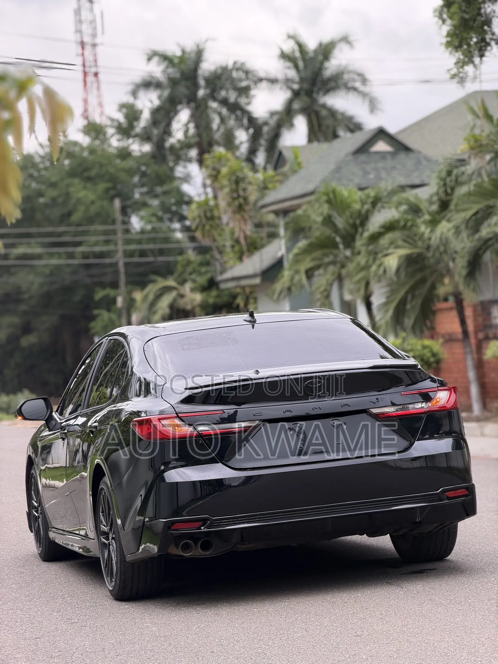 Toyota Camry SE 2025 Black