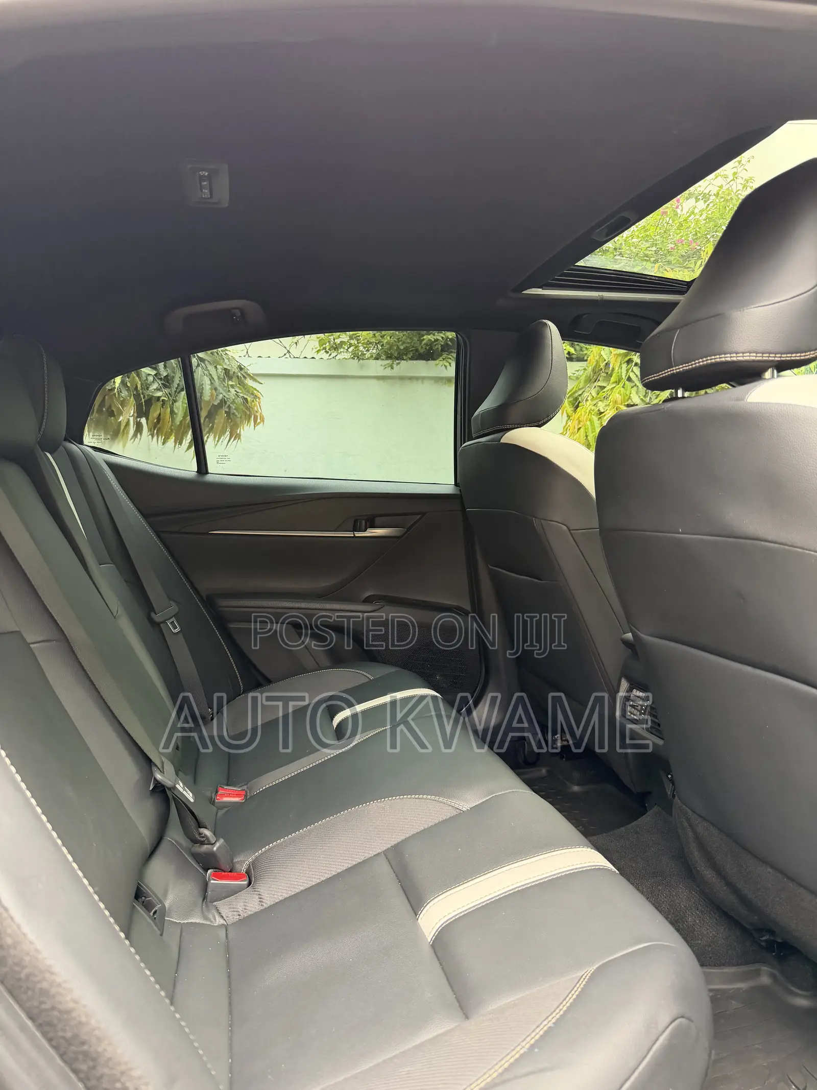 Toyota Camry SE 2025 Black