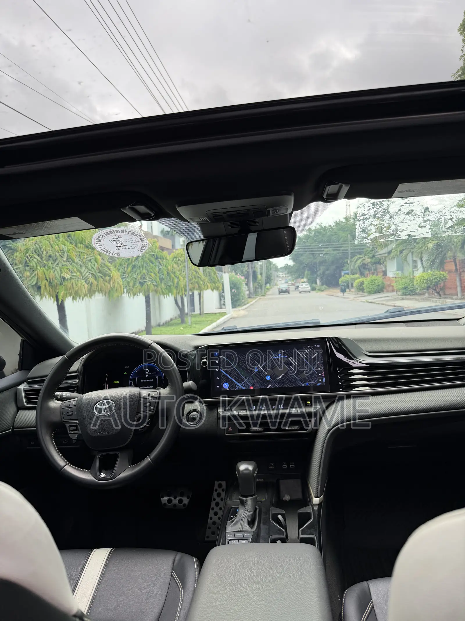 Toyota Camry SE 2025 Black