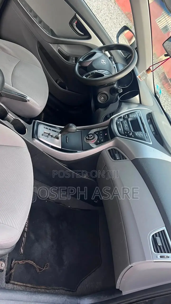 Hyundai Elantra 2013 Black