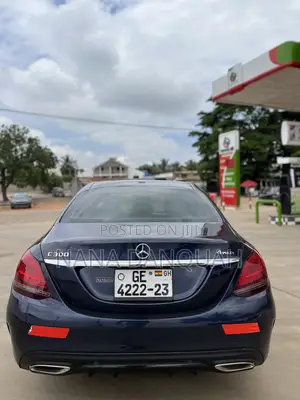 Mercedes-Benz C300 Base C300 AWD 4MATIC Sedan 2019