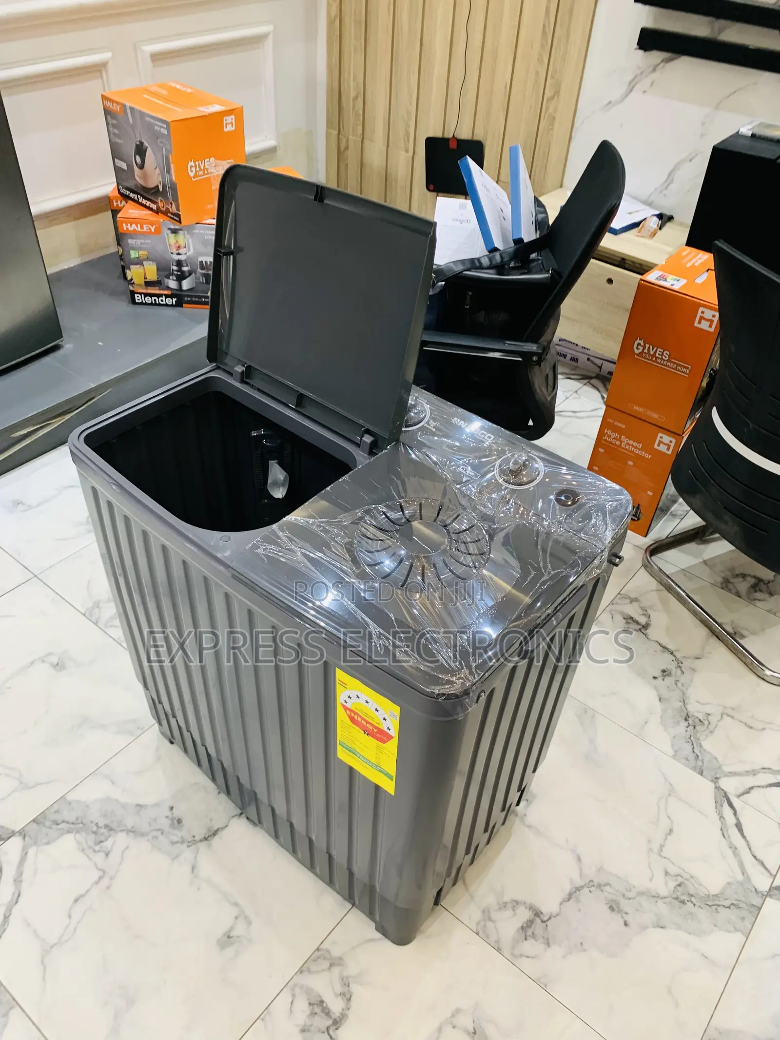 Text 19GiG for the New Black Nasco 8kg Topload Twintub Wm