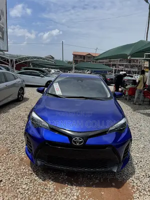 Toyota Corolla SE (1.8L 4cyl 2A) 2018 Blue