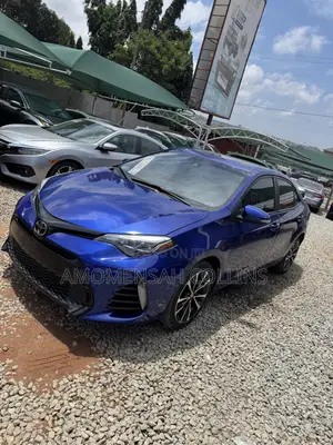 Toyota Corolla SE (1.8L 4cyl 2A) 2018 Blue