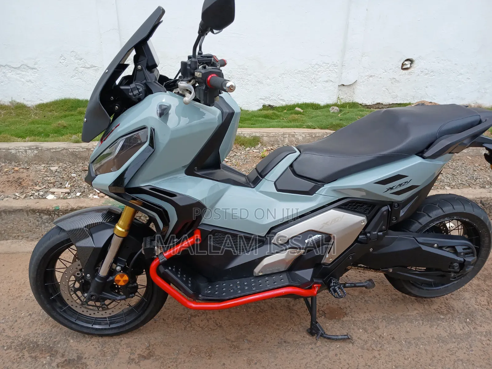 Honda 2023 Gray