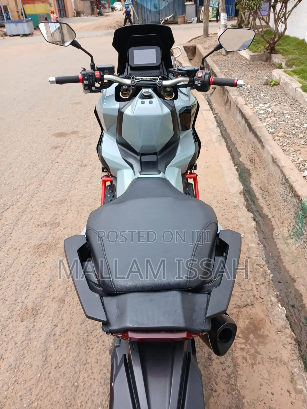 Honda 2023 Gray