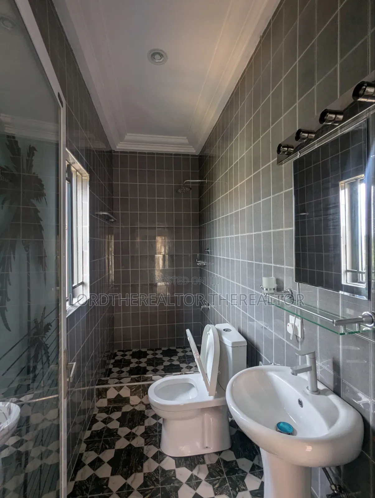2bdrm Apartment in Olebu for rent