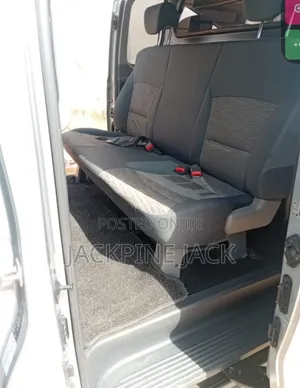 Hyundai H1 2015 Silver