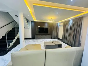 Furnished 4bdrm Duplex in American House for rent