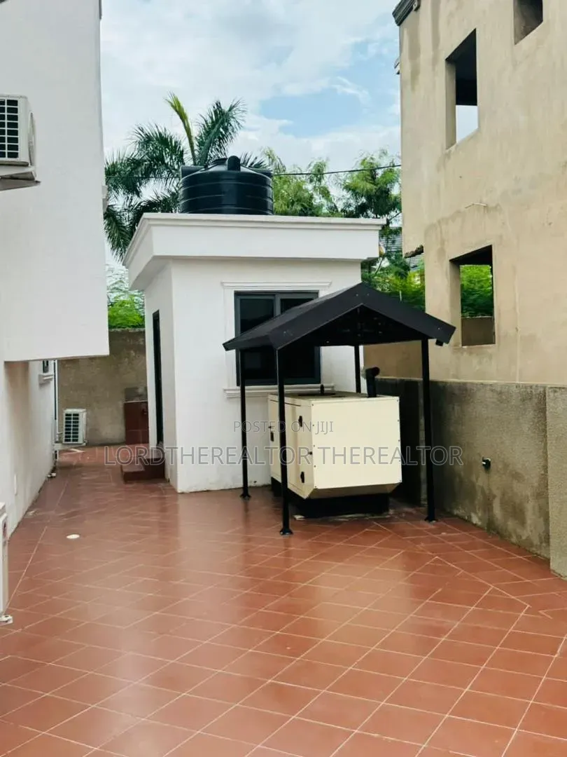 Furnished 4bdrm Duplex in American House for rent