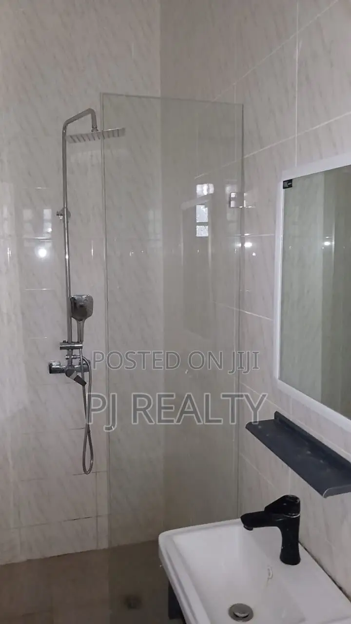 2bdrm Apartment in East Legon for rent