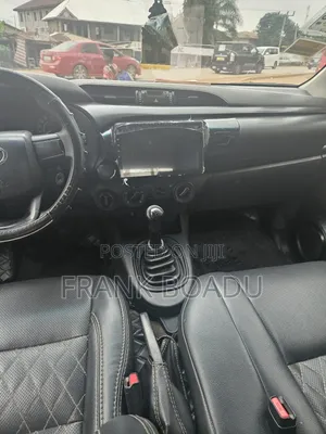 Toyota Camry 2018 Silver