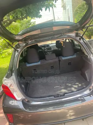 Toyota Yaris 2012 Gray