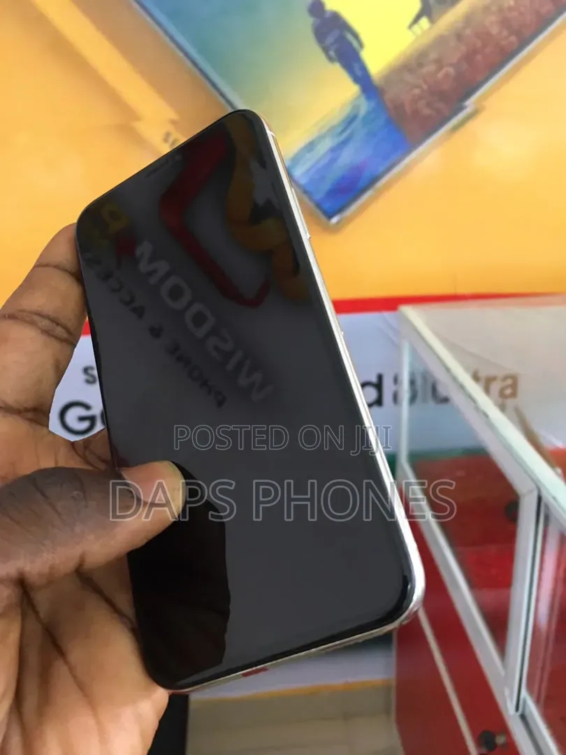 Apple iPhone X 256 GB White
