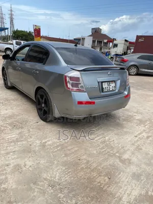 Nissan Sentra 2010 Silver