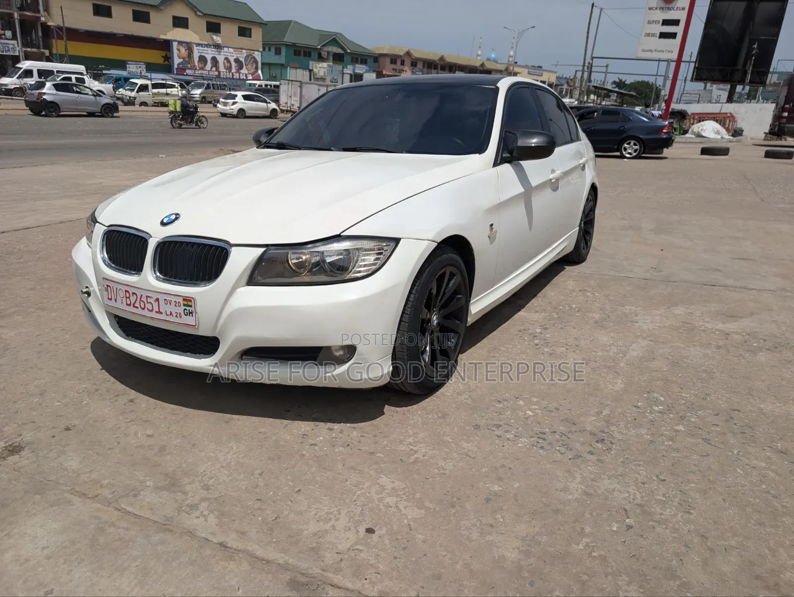 BMW 3 Series 2011 White
