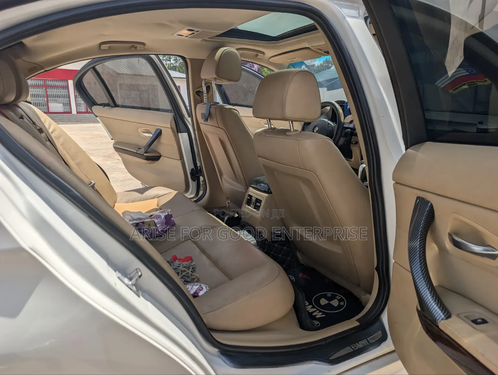 BMW 3 Series 2011 White