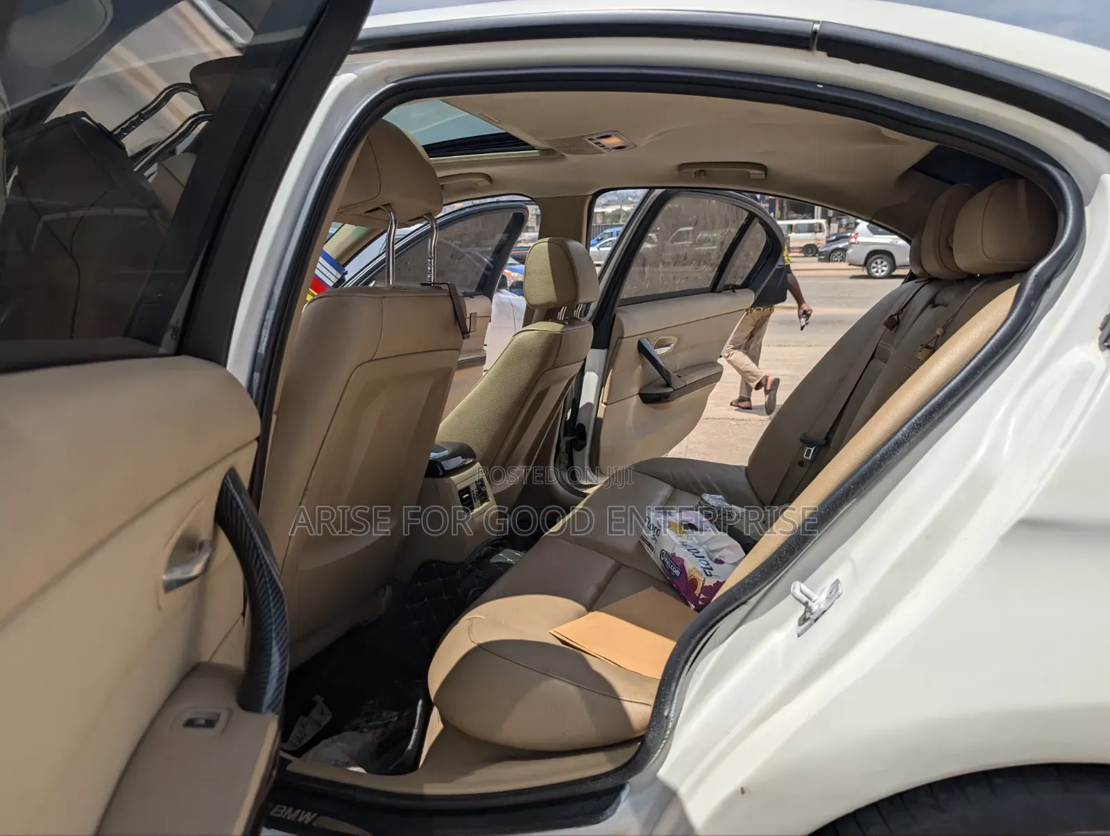 BMW 3 Series 2011 White
