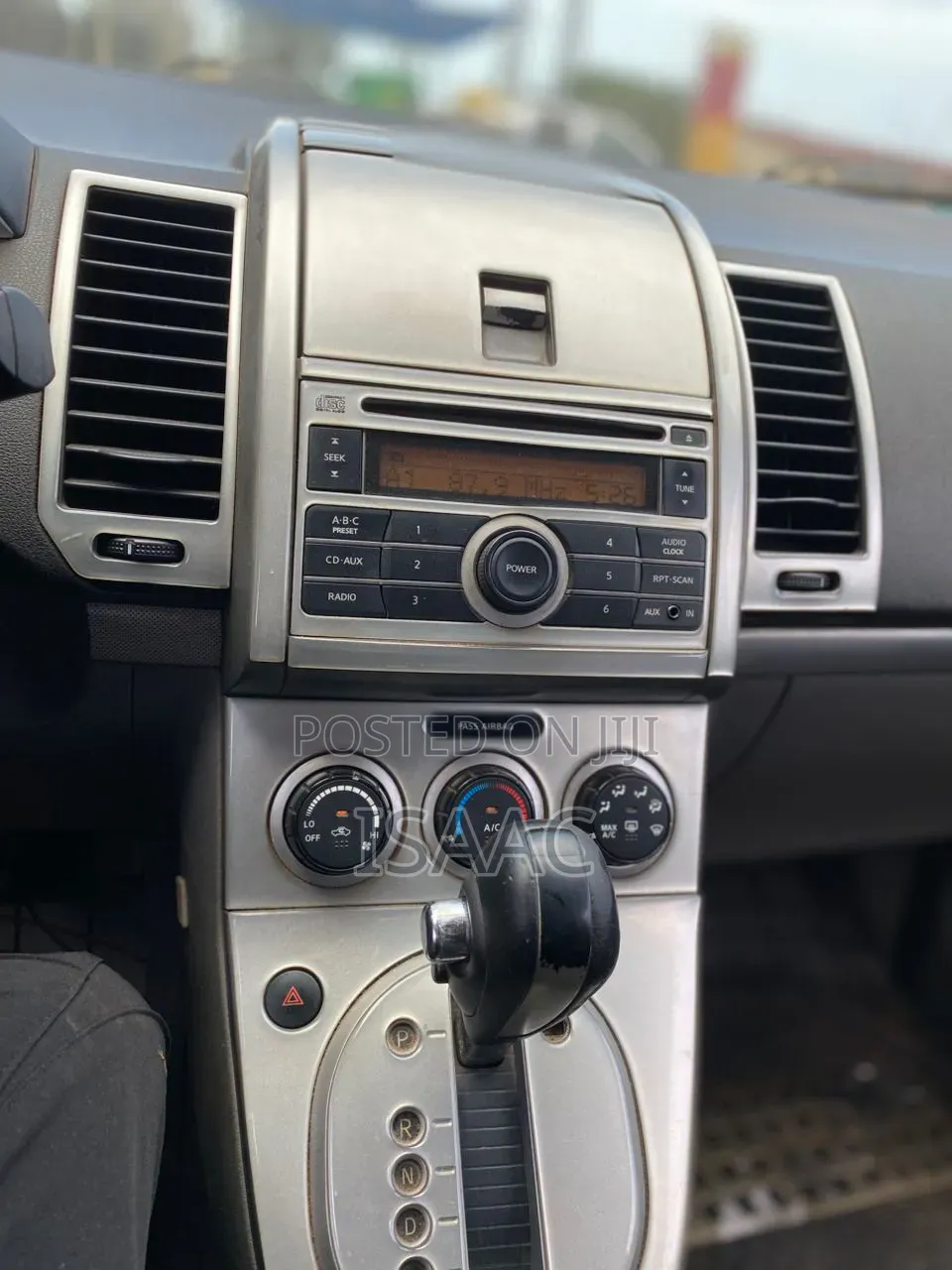 Nissan Sentra 2010 Silver