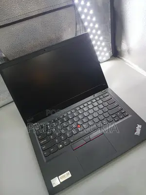 Laptop Lenovo ThinkPad T14s Gen 1 16GB Intel Core i5 SSD 256GB