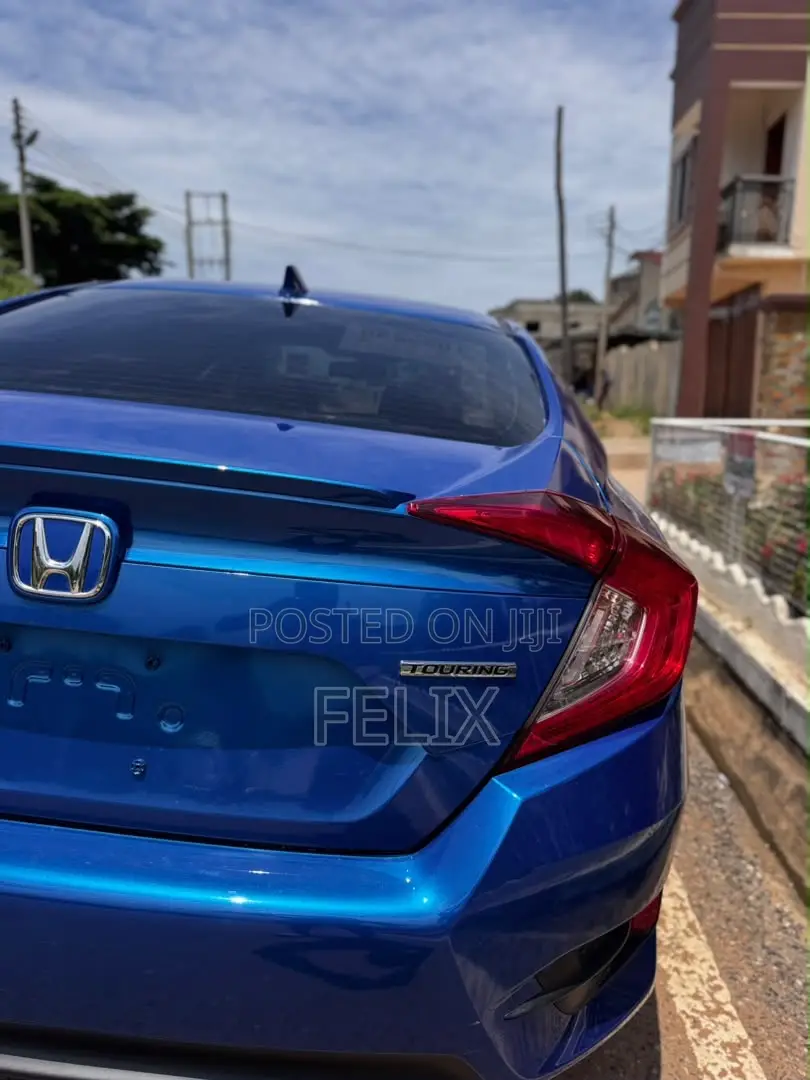 Honda Civic Touring 4dr Sedan (1.5L 4cyl) 2017 Blue