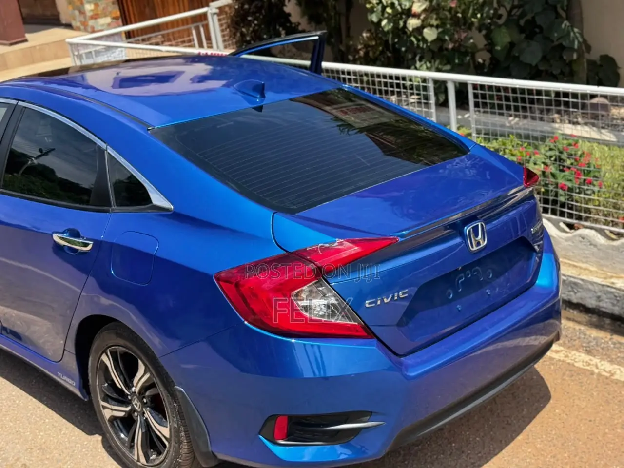 Honda Civic Touring 4dr Sedan (1.5L 4cyl) 2017 Blue