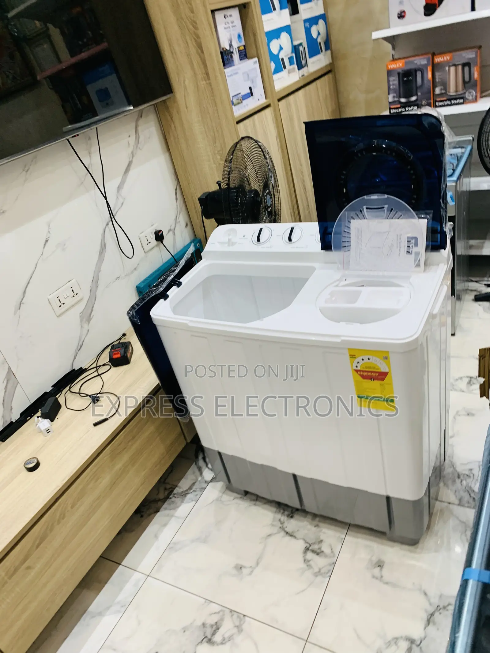 White TCL 10.5kg Washing Machine Semi Automatic