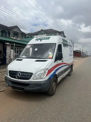 Mercedes-Benz Sprinter 2012 White