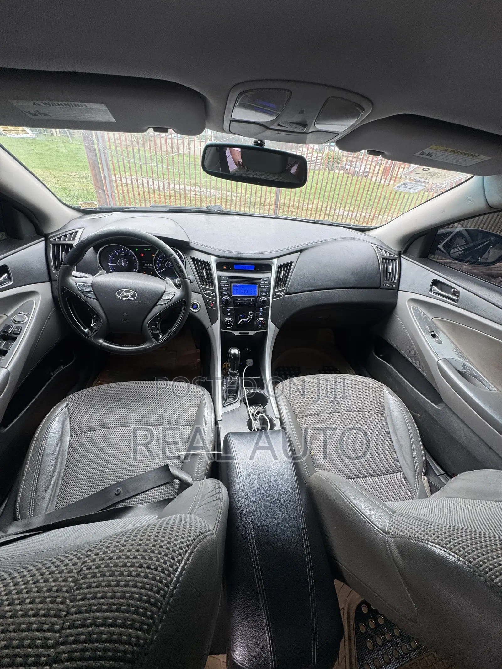 Hyundai Sonata SE 2.0T Sedan FWD (2.0L 4cyl 6A) 2011 Black