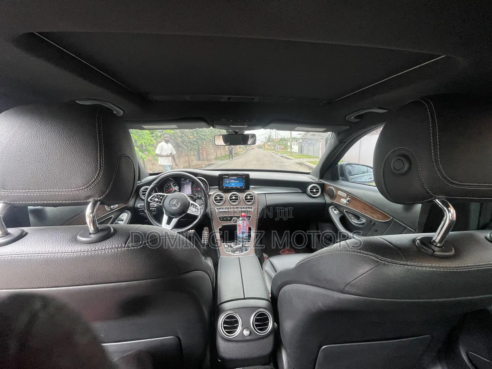 Mercedes-Benz C300 2019 Blue