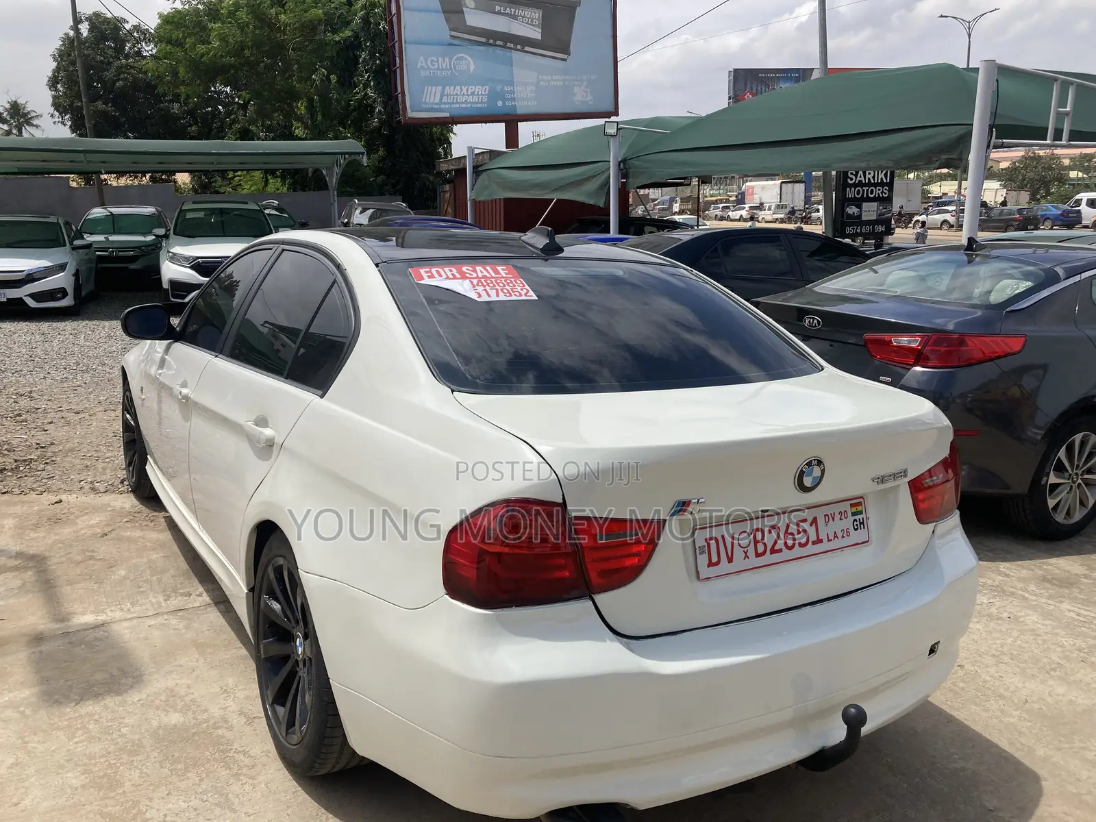 BMW 330i 2011 White