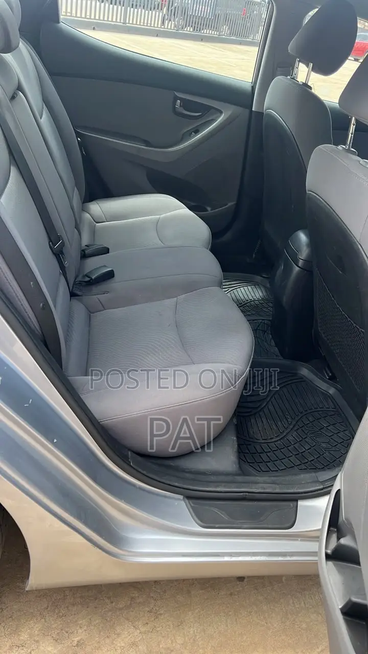 Hyundai Elantra 2016 Gray